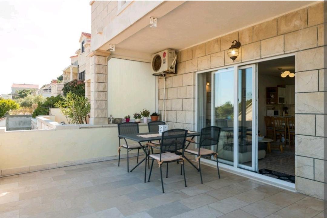 Apartments Siesta Sumartin Extérieur photo
